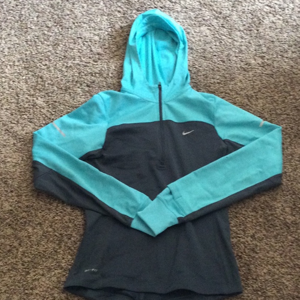 Women’s Nike fleece jacket